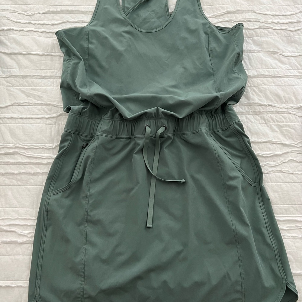 Patagonia Fleetwith Dress WITH POCKETS! 🥳
